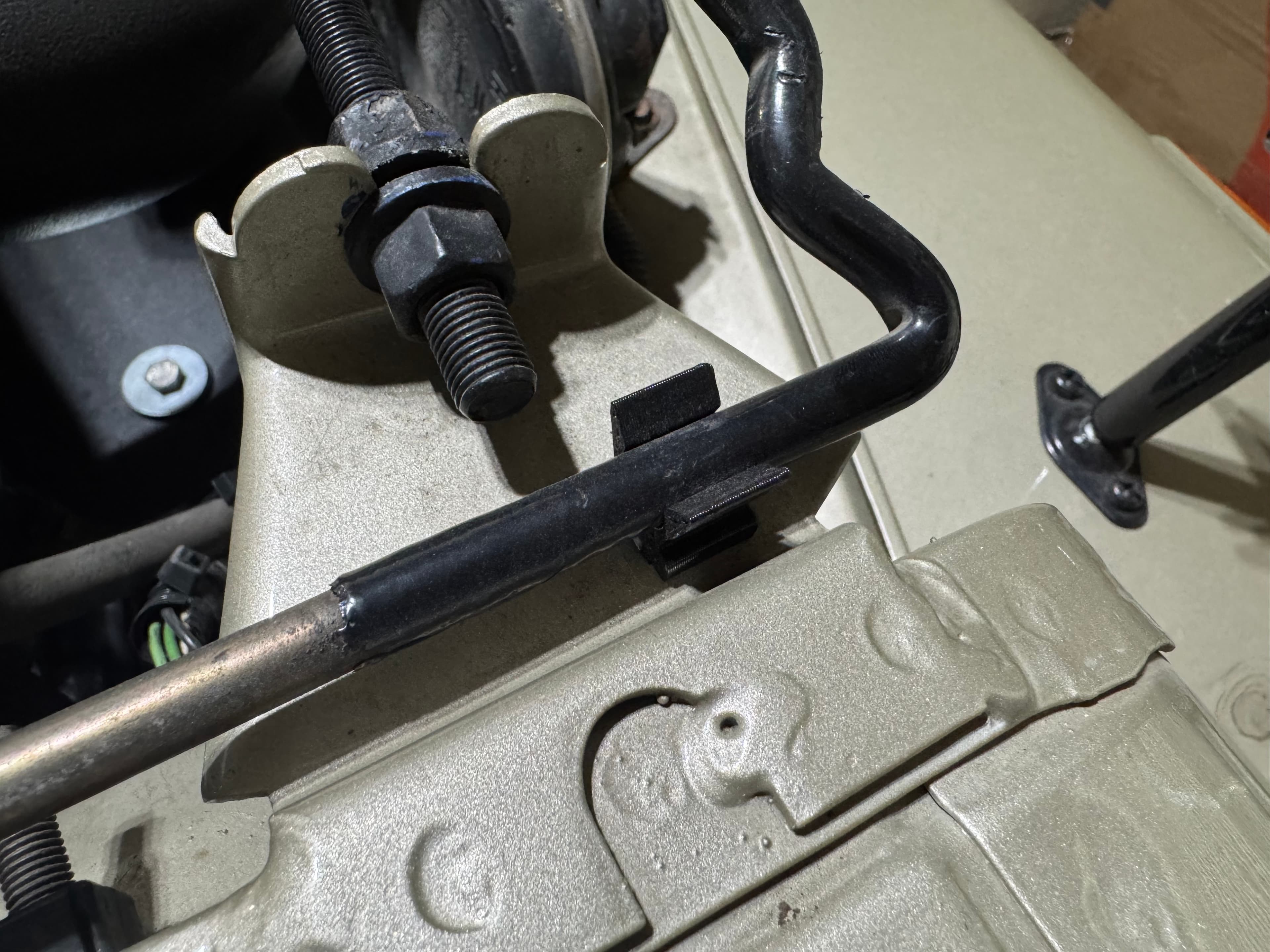 Jeep Hood Strut Latch