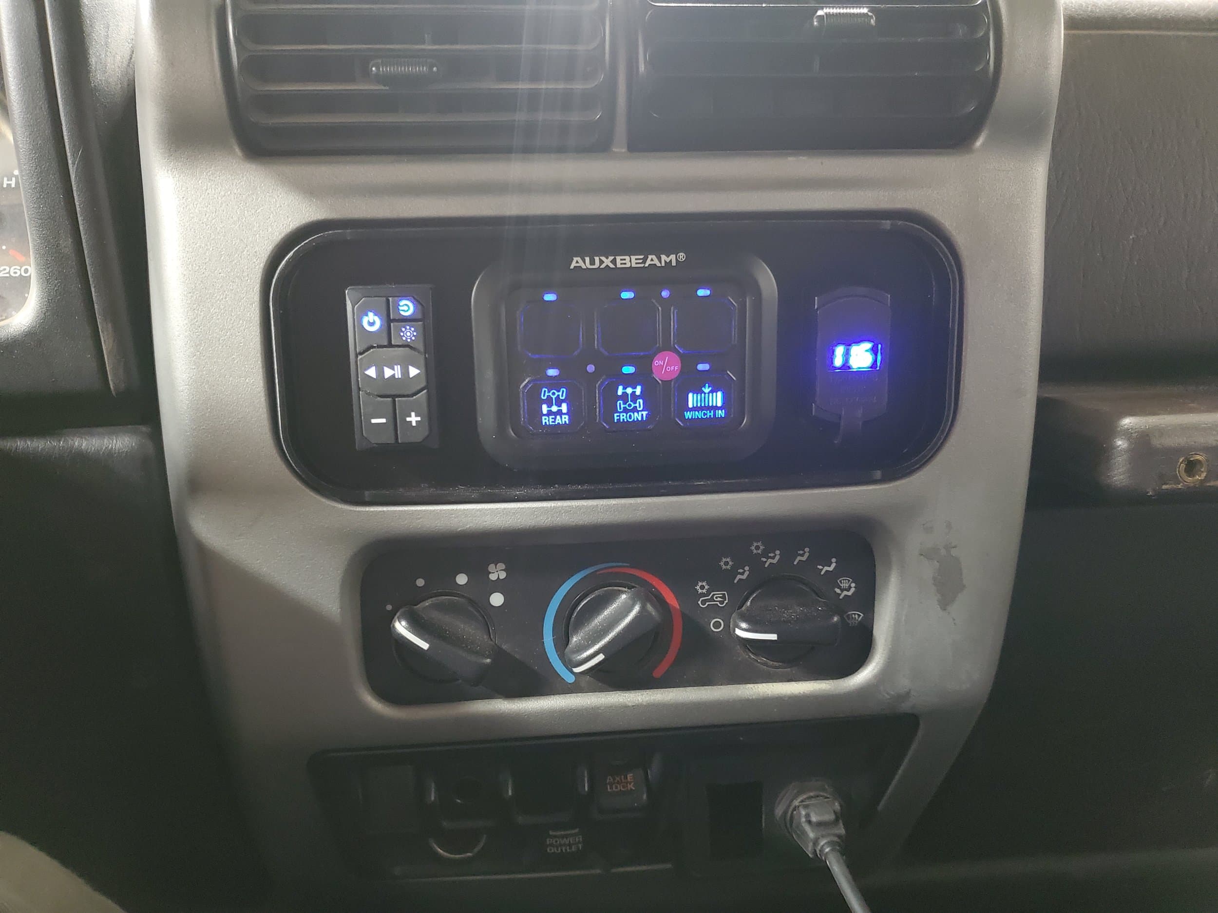 Radio Delete Panel