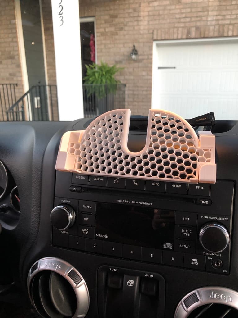 iPhone 6s+ Center Dash Phone Mount